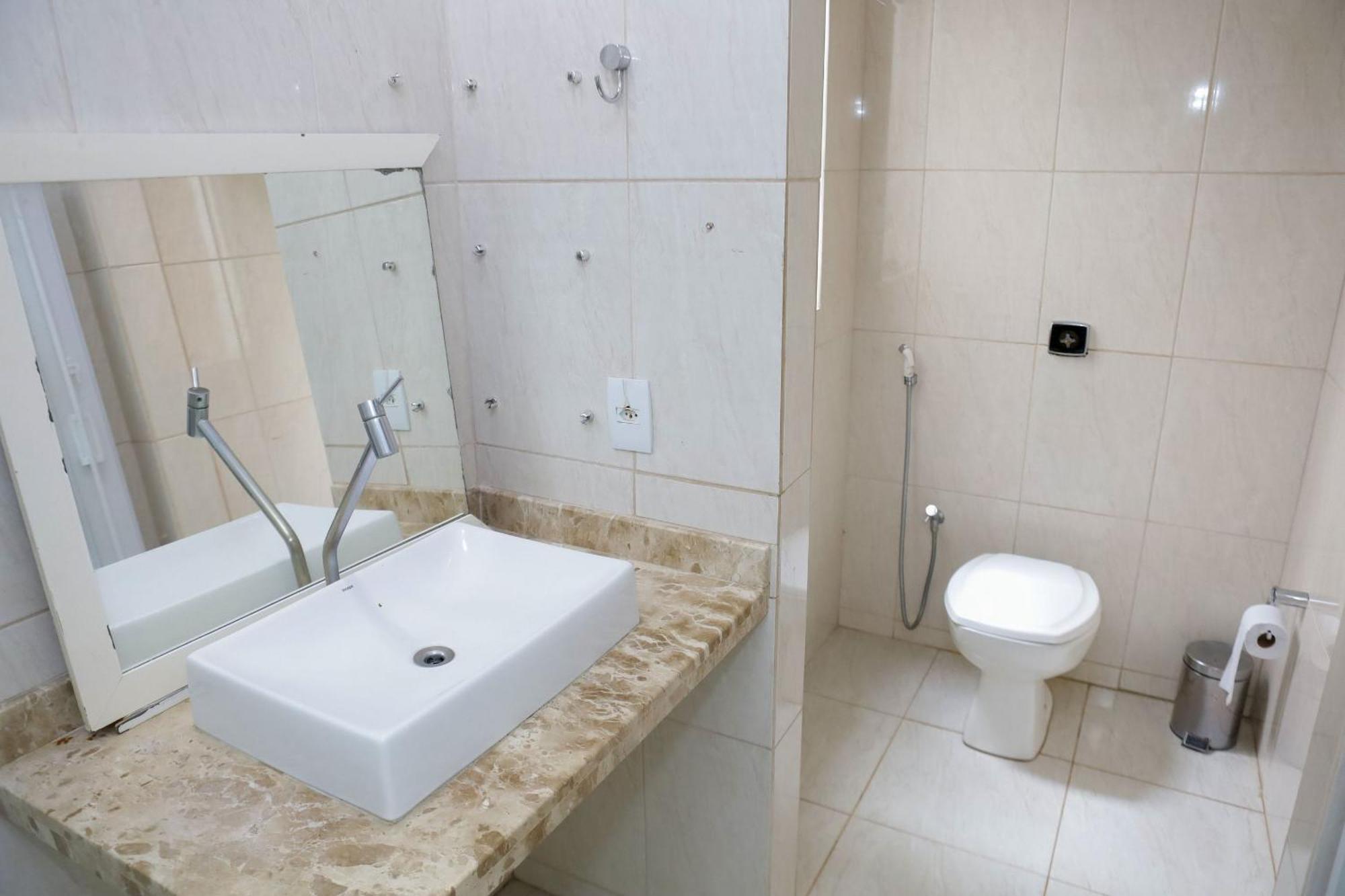 Hotel Pousada Dos Bosques - Refugio Urbano クイアバ エクステリア 写真